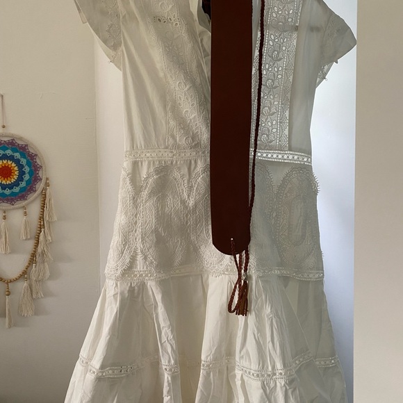 White midi dress - Picture 4 of 4